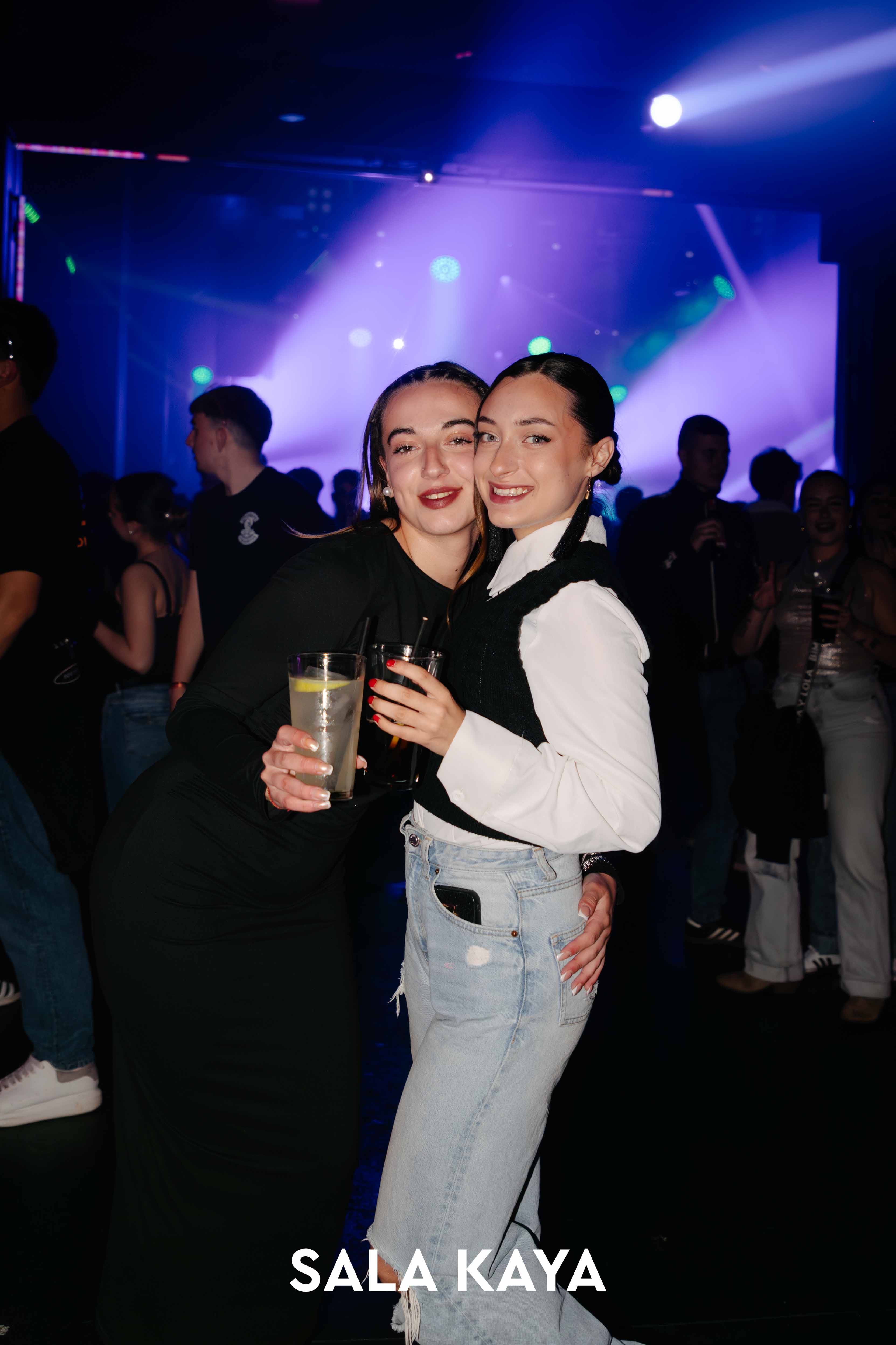 foto de público de REMEMBER REGGAETON RETURNS