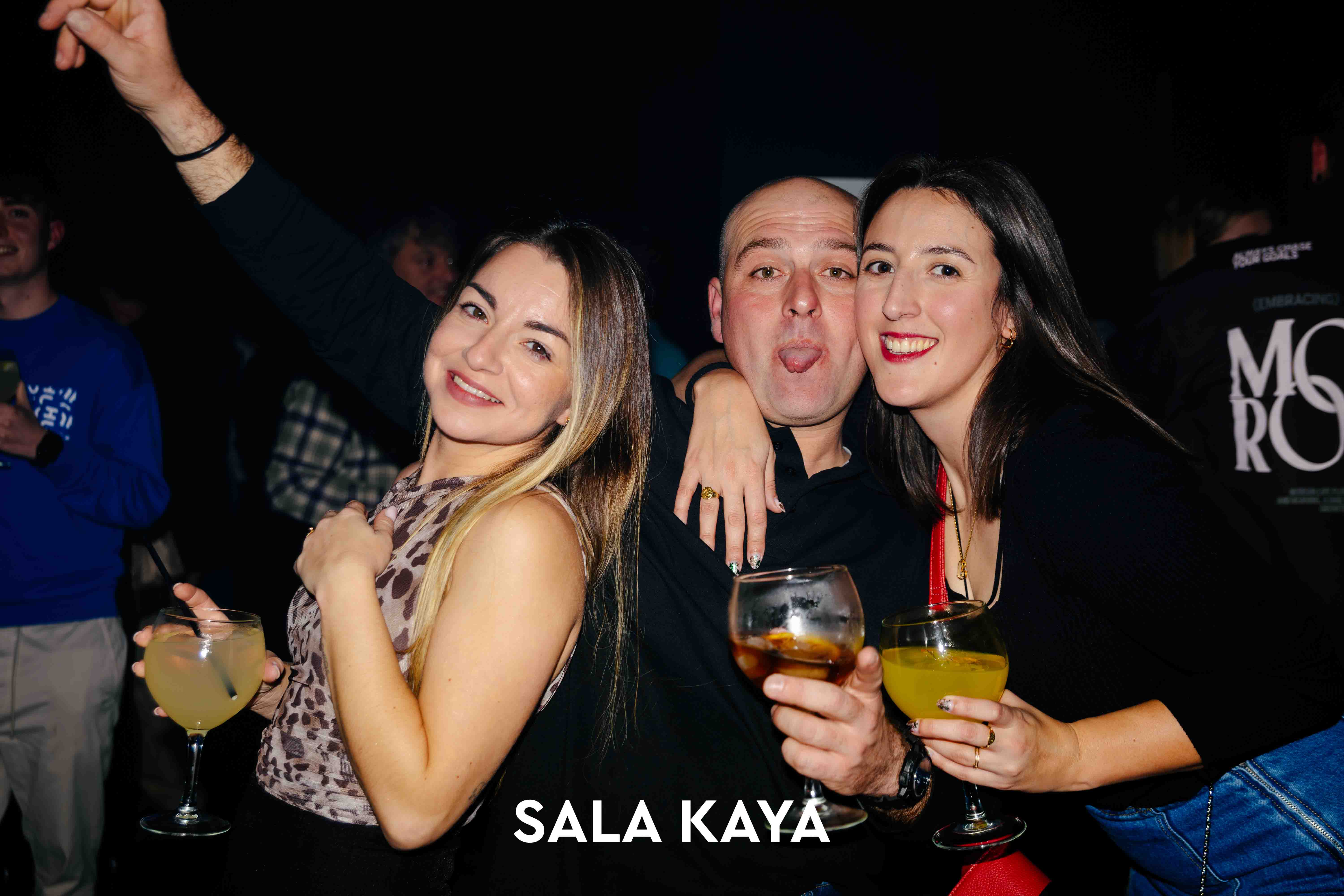 foto de público de REMEMBER REGGAETON VOL.3