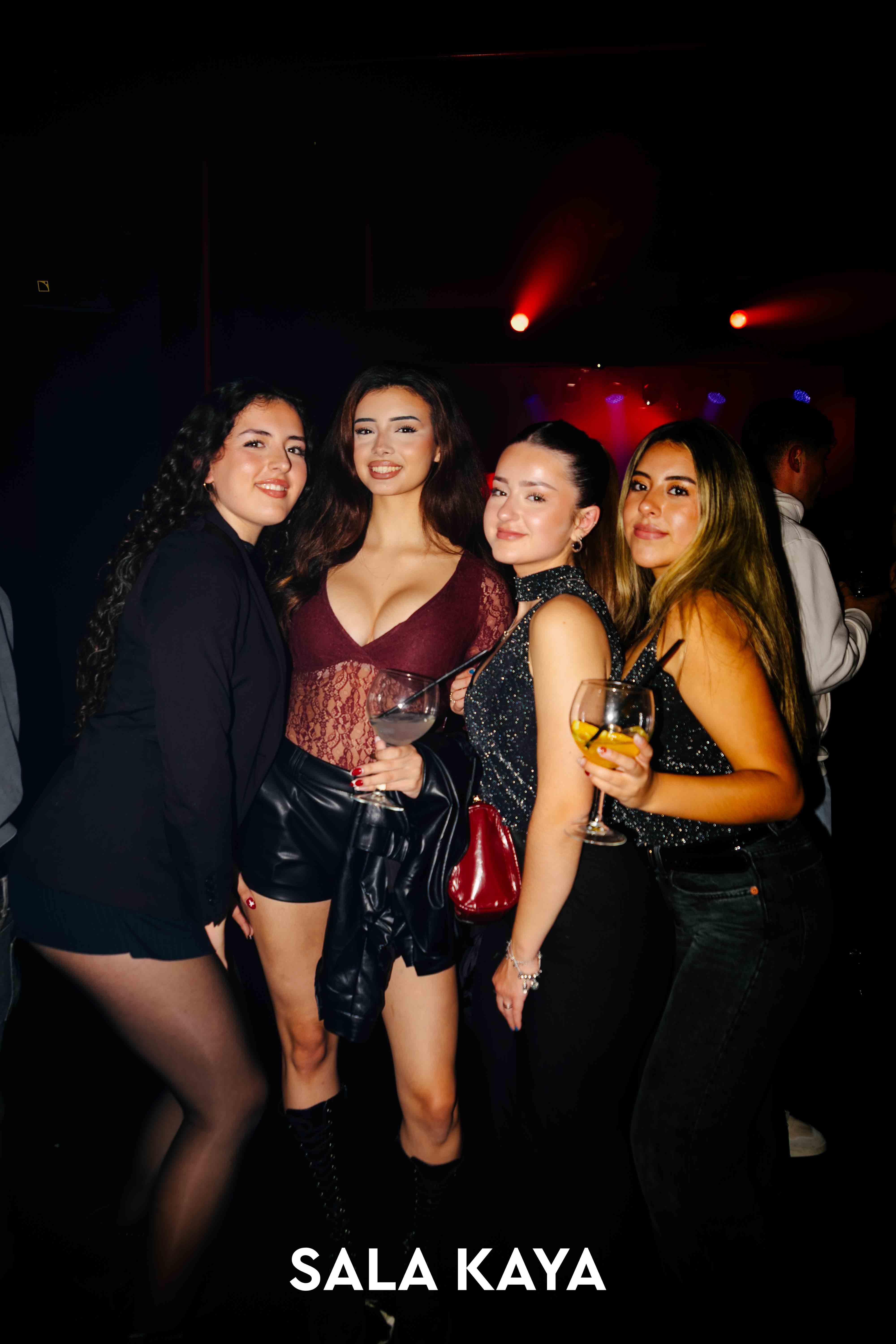 foto de público de REMEMBER REGGAETON VOL.3