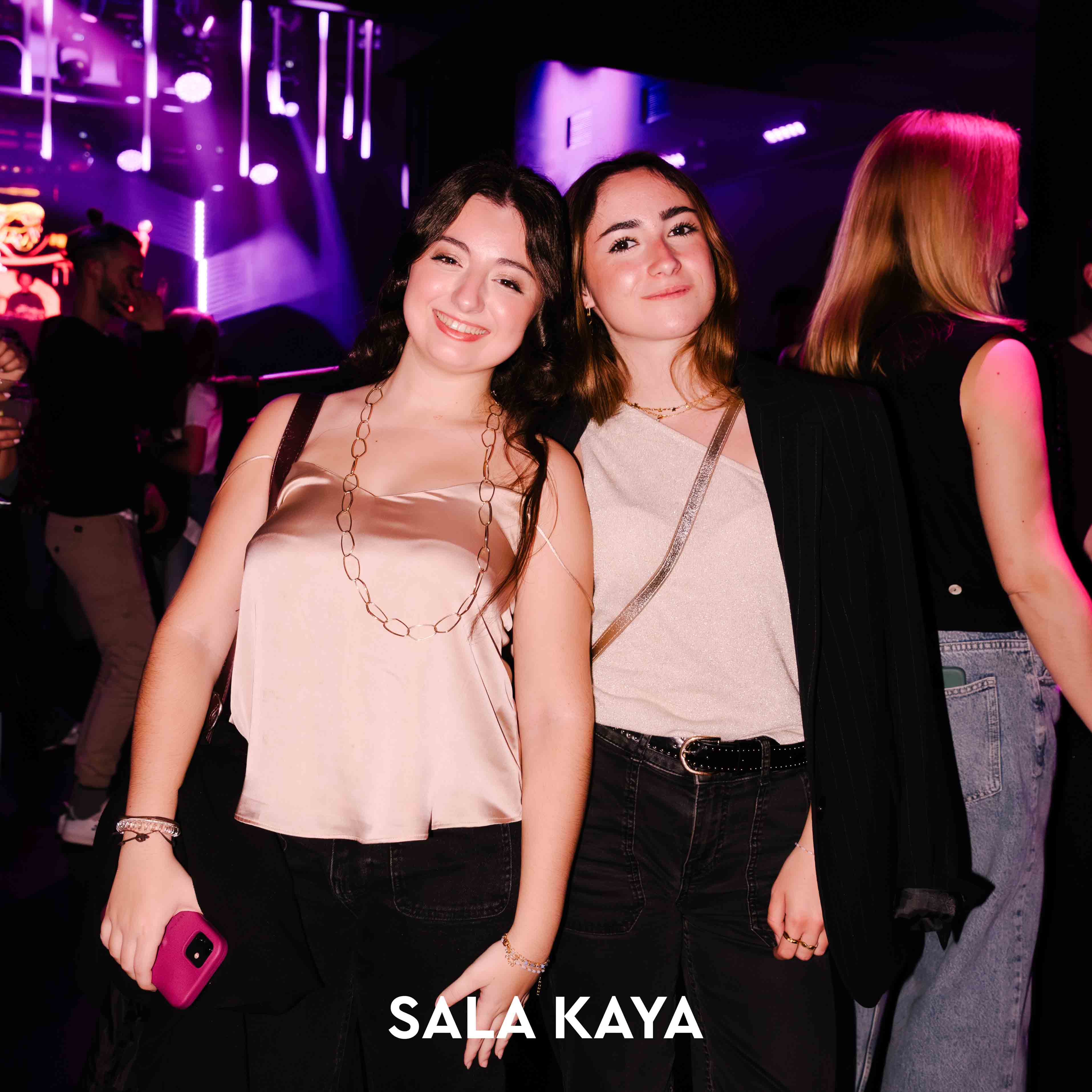 foto de público de POST HENRY MENDEZ